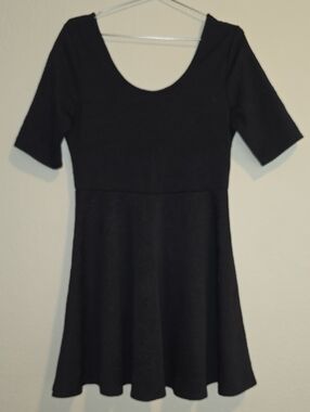 Womens Floral Black Fit-and-Flare Dress